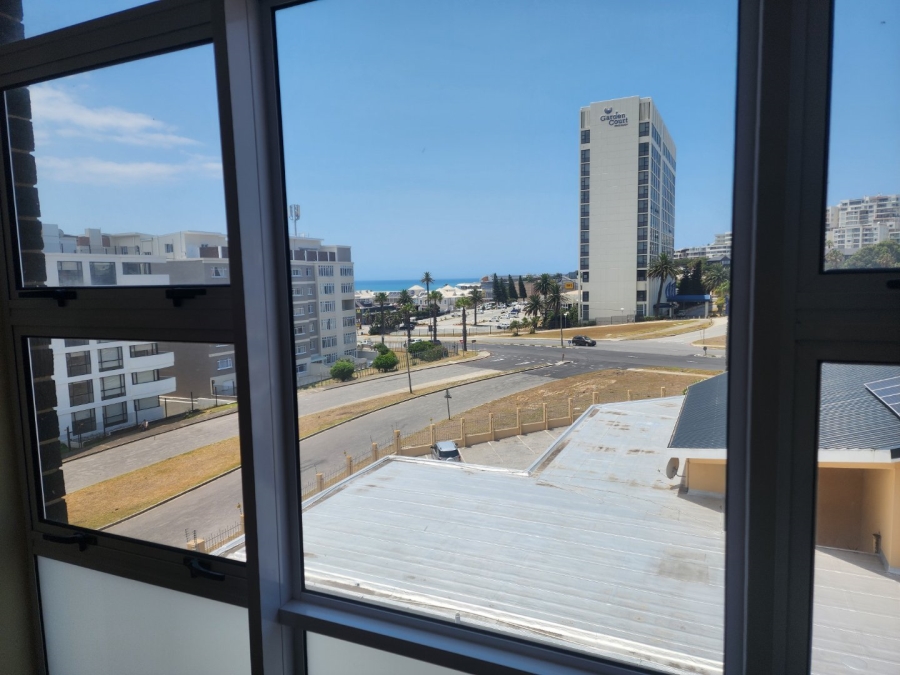 2 Bedroom Property for Sale in Humewood Eastern Cape